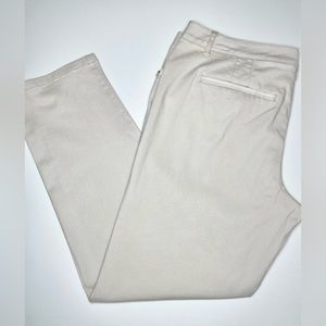 White House Black Market Pants| Size 8 |  Beige Flat Front Tapered Leg